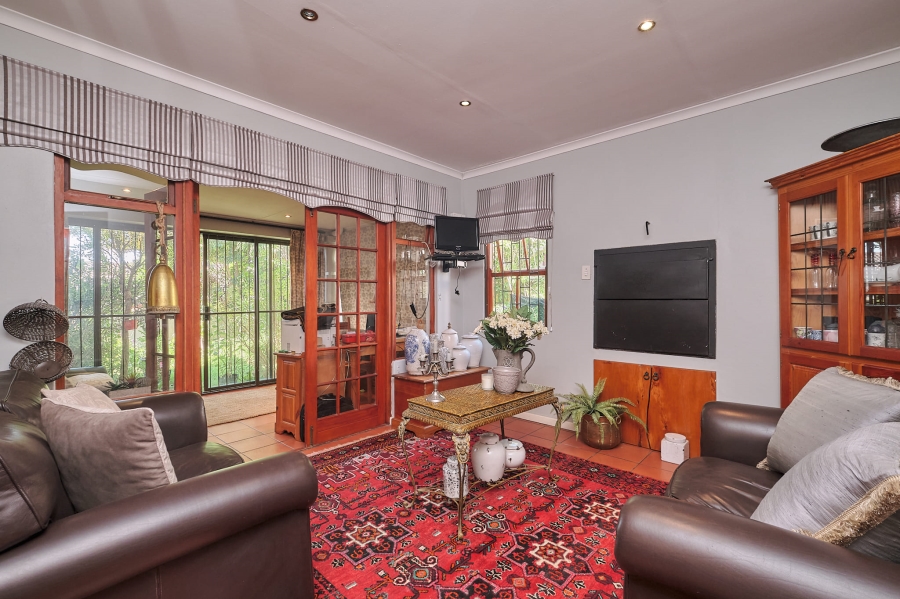 3 Bedroom Property for Sale in Uitzicht Western Cape